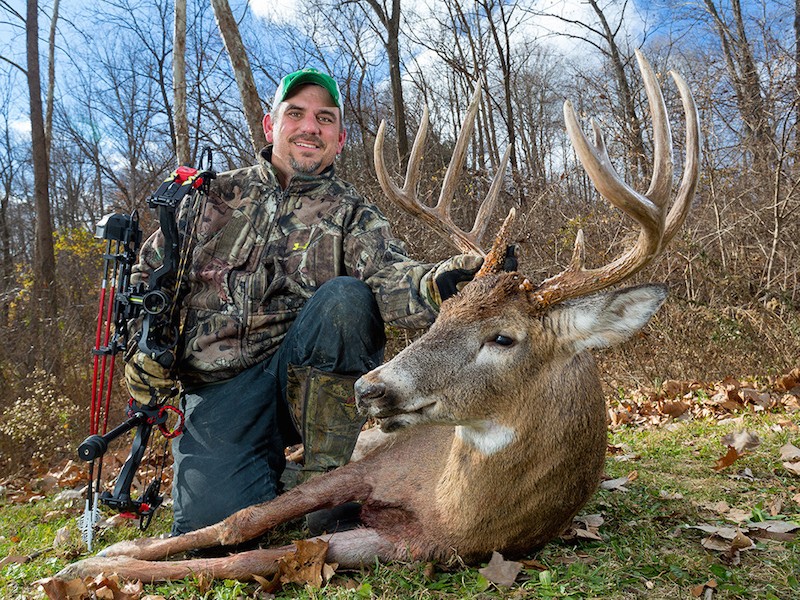 Whitetail hunting outfitter
