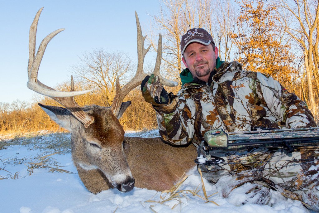 Illinois Whitetail - Hadley Creek Outfitters