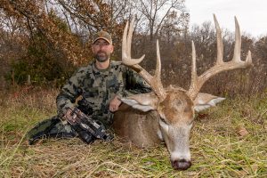 2022 Whitetail Hunting Photos From Hadley Creek Outfitters In Illinois