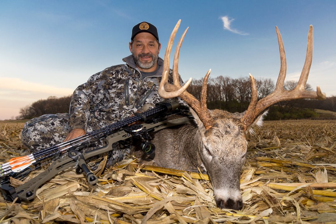 2022 Whitetail Hunting Photos From Hadley Creek Outfitters In Illinois